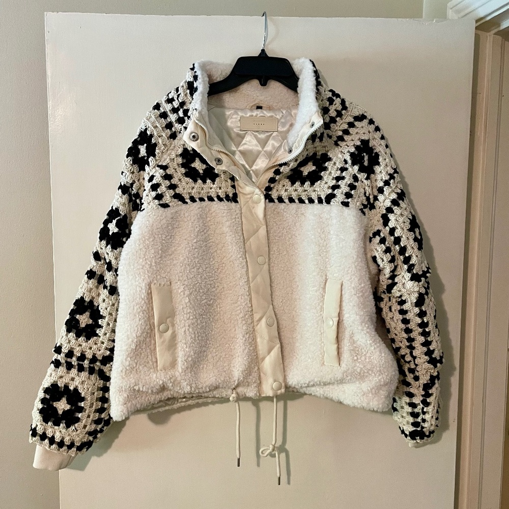 Blank NYC crochet and fleece jacket with quilted lining.